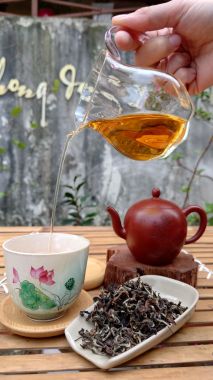 Trà oolong Đông Phương Mỹ Nhân (loại B) - Bảo Lộc, Việt Nam